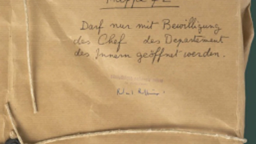 Titelbild unter Verwendung eines Fotos von Flurin Bertschinger, Schweizerische Nationalbibliothek
