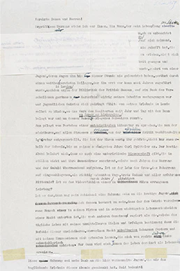 Typoskript einer Rede mit handschriftlichen Anmerkungen, verdeckten Partien und angeklebten Hinzufügungen.