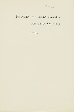 Ein weisses Blatt mit dem Satz: «Du sinkst ins Licht zurück»