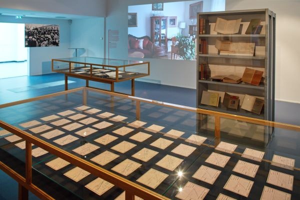 « Les lectures de Lénine », salle d’exposition, Bibliothèque nationale suisse