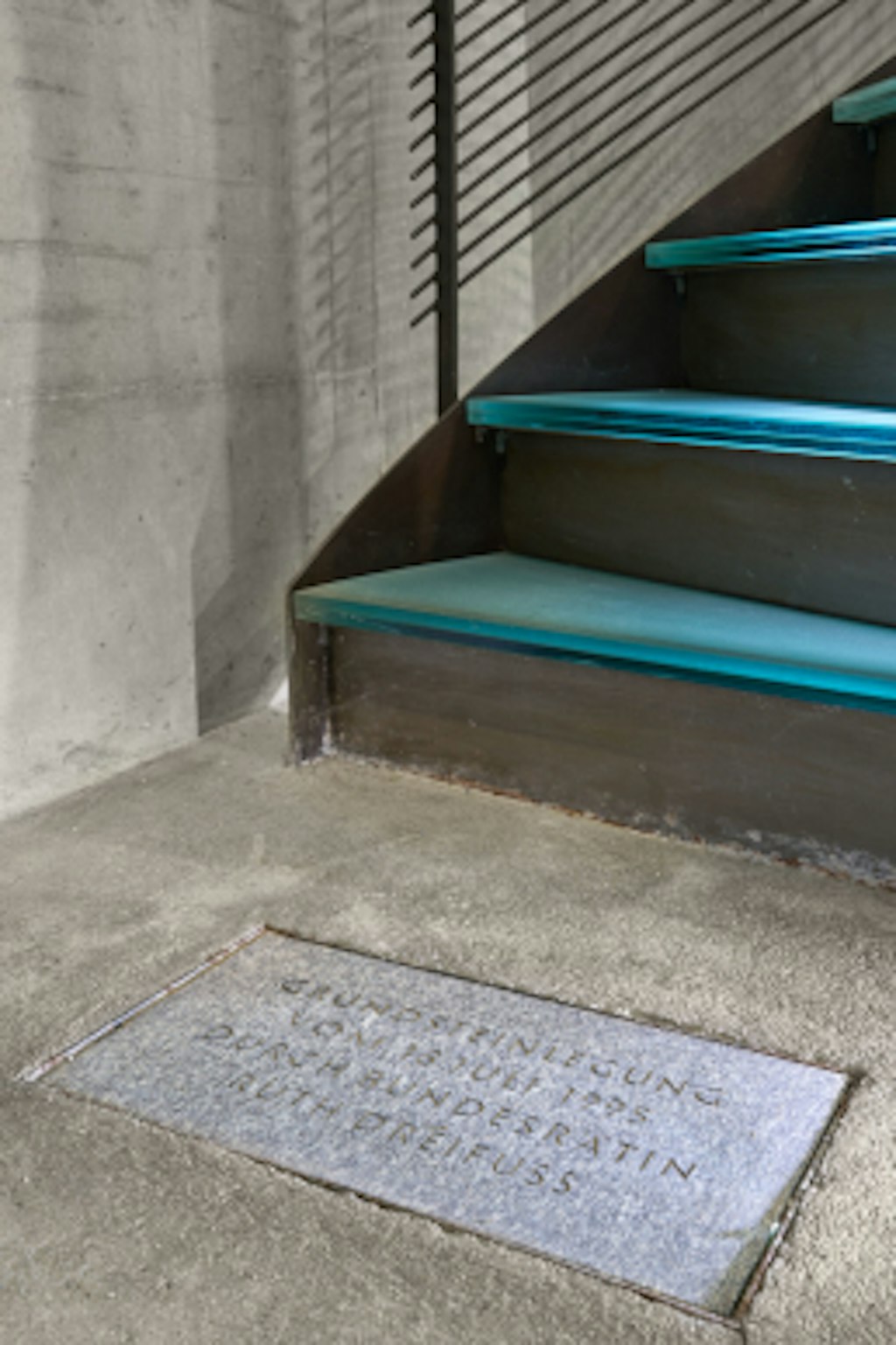 Dans le magasin souterrain est, un escalier mène au huitième sous-sol et à la première pierre (photo: BN, Simon Schmid).